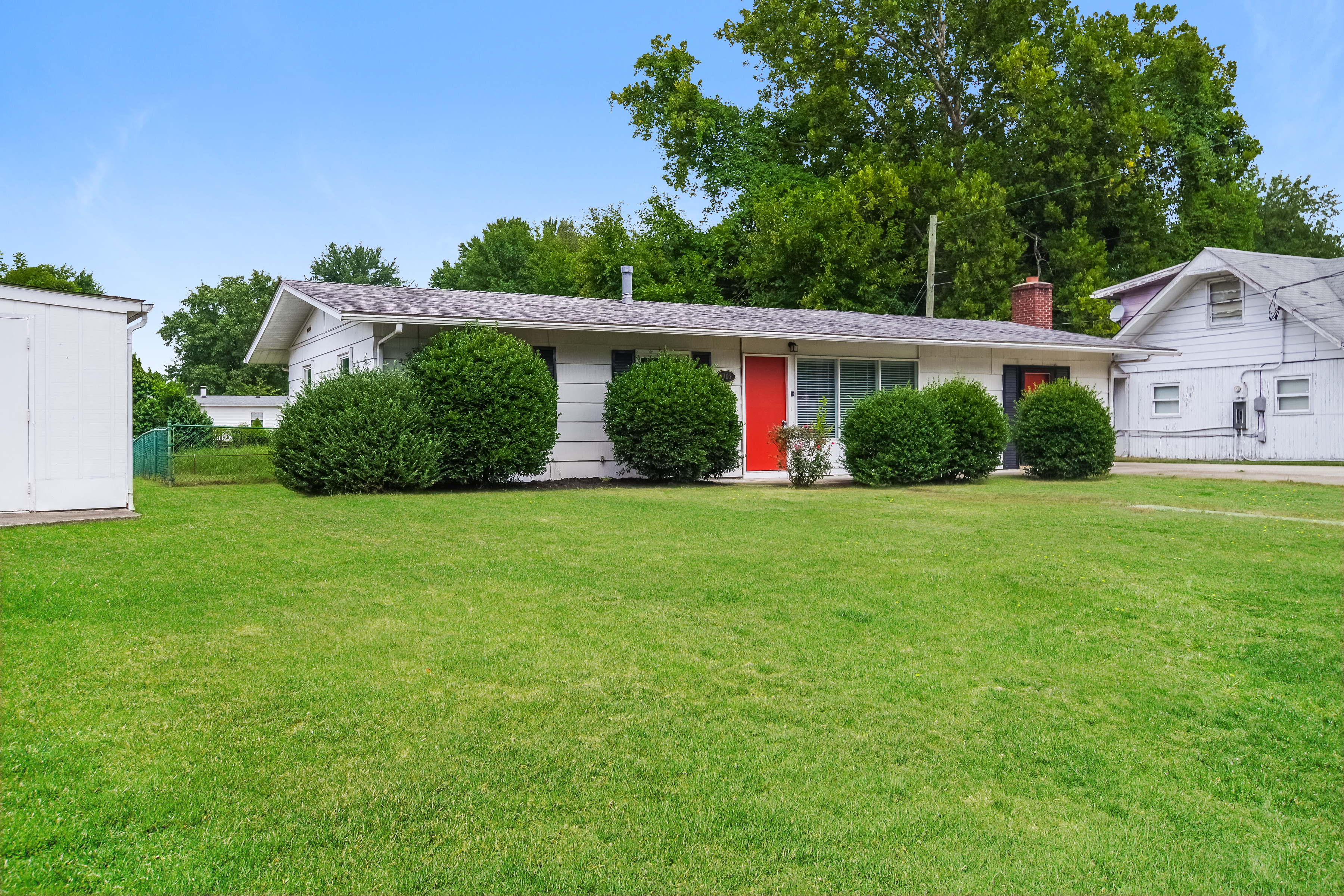 9905 Ponder Ln Louisville, KY 40272